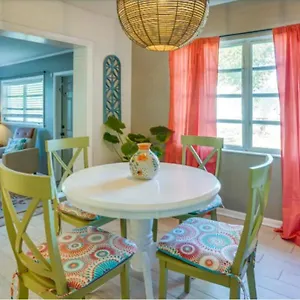  Holiday home Happy Days At Two Oaks Entire Minutes From Beautiful Hollingsworth